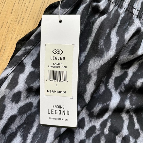 Black Leopard 2-in1 Run Short NWT - Size S - Picture 4 of 5